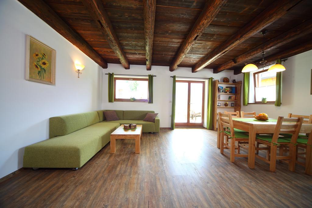 Pod Ponco Apartments 克拉尼斯卡戈拉 外观 照片